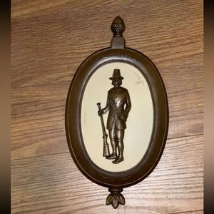 MCM vintage Syroco pioneer couple pilgrim wall art people musket  butter…‎